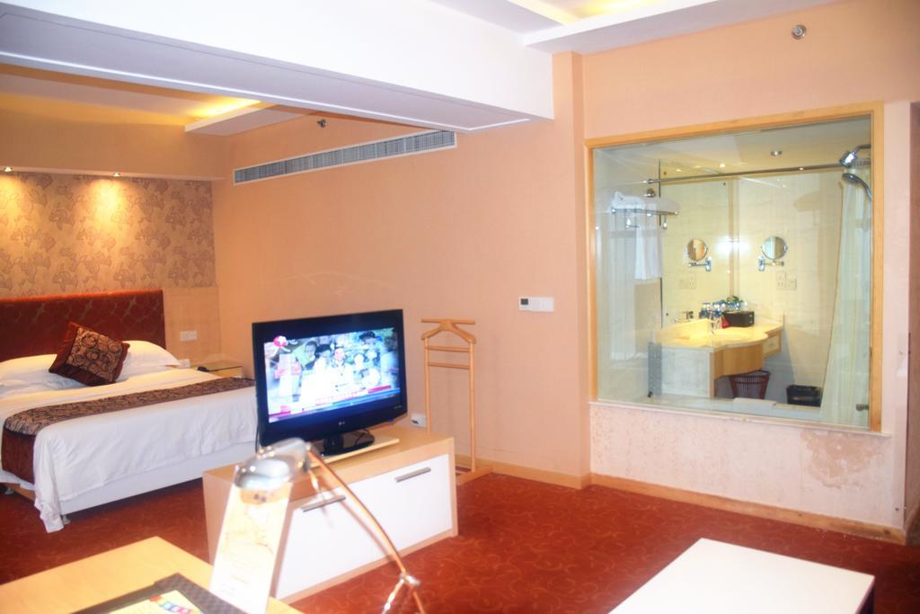 Puxi New Century Hotel Shanghai Exterior photo