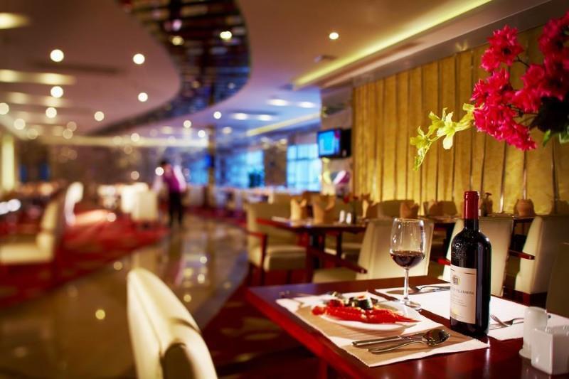Puxi New Century Hotel Shanghai Restaurant photo